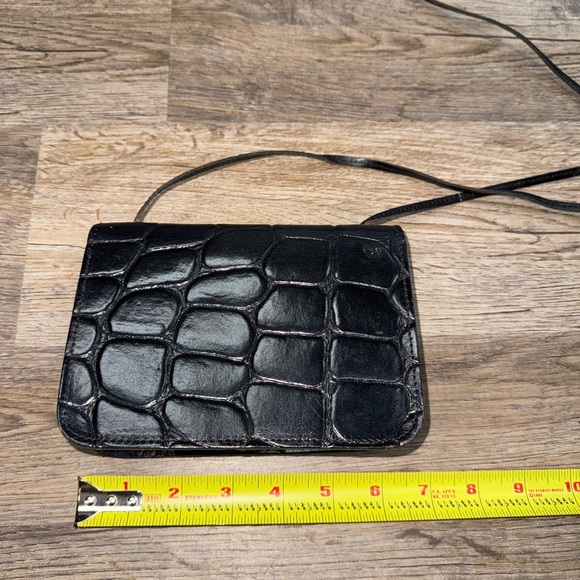 Mundi Black Crocodile Pattern Crossbody Bag - Picture 3 of 5